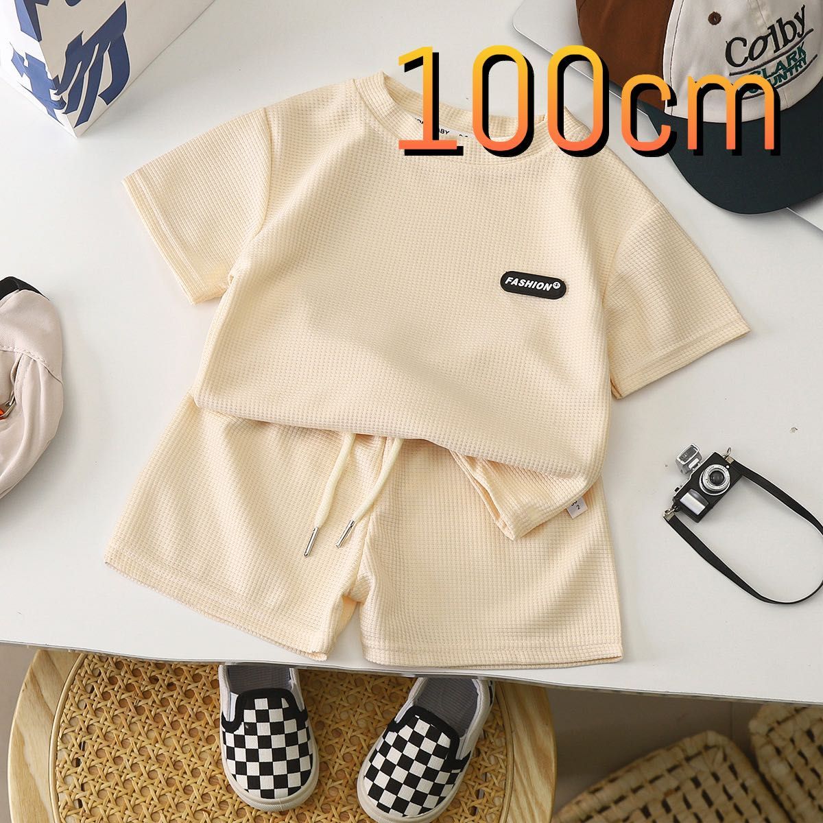 子供服　キッズ　90  100 夏服　セットアップ　上下セット　半袖　Tシャツ ハーフパンツ 短パン