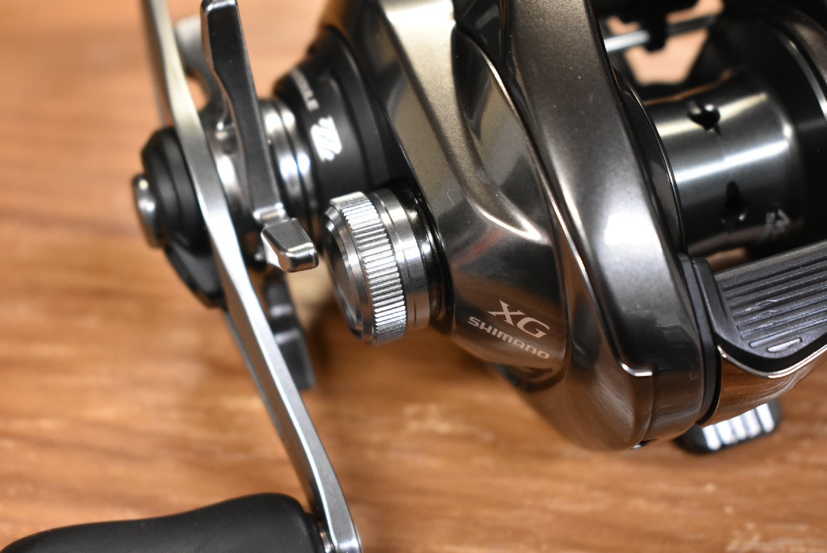 【美品☆】シマノ 20 メタニウム XG ベイトリール レフトハンドル SHIMANO Metanium バス ブラックバス 釣り 等に（KKM_O1）_画像3