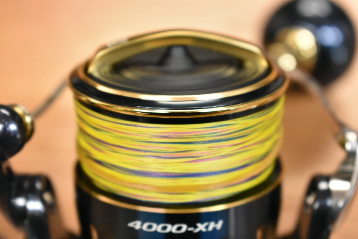 【美品☆人気モデル】ダイワ 23 ソルティガ 4000-XH スピニングリール DAIWA SALTIGA ヒラスズキ ライトジギング 釣り 等に（KKM_O1）_画像7