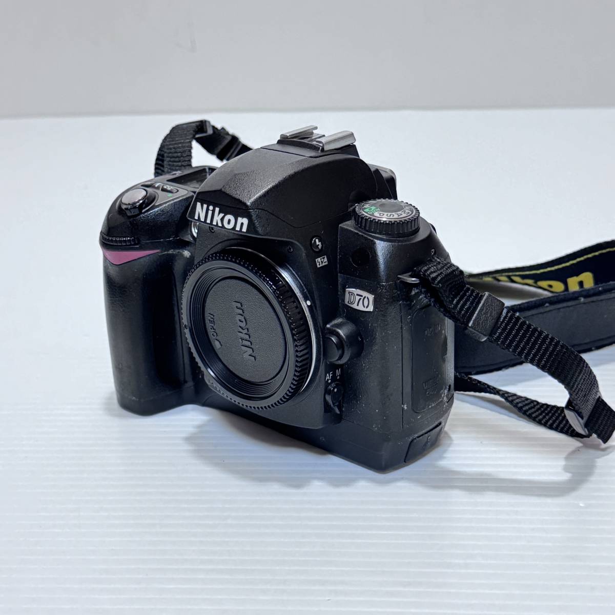 【動作未確認/現状品】 Nikon D70 Kit 一眼レフカメラ レンズ AF-S DX Zoom-NIKKOR 18-70mm f/3.5-4.5G IF ED　ニコン_画像4