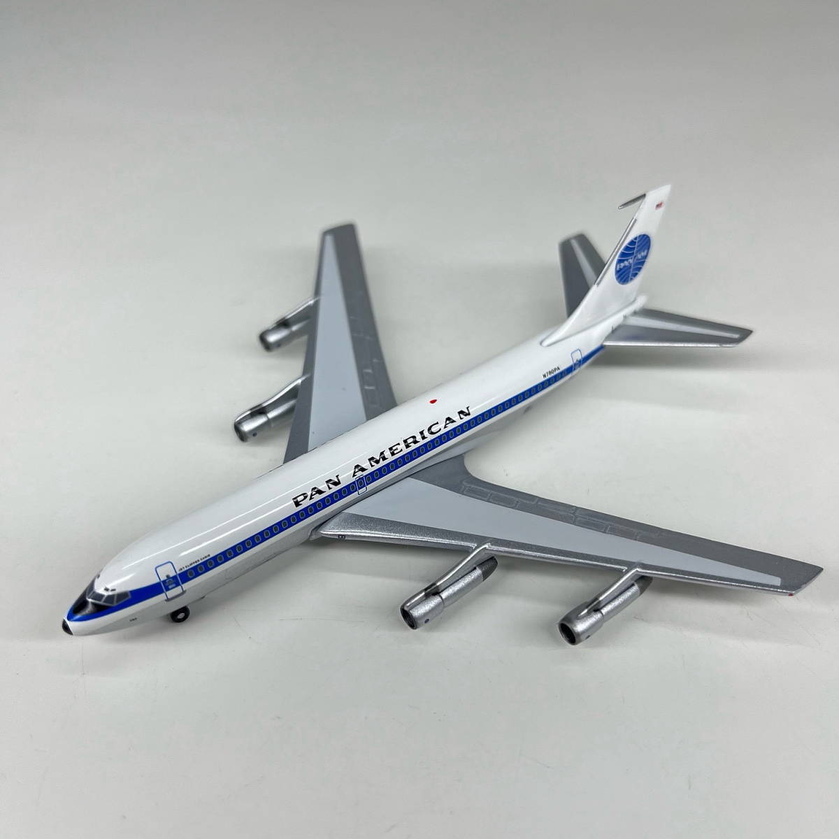 ★PAN AM★1/400 PAN AMERICAN JET CLIPPER N780PA パンナム航空★パンアメリカン航空 飛行機 航空機 _画像2