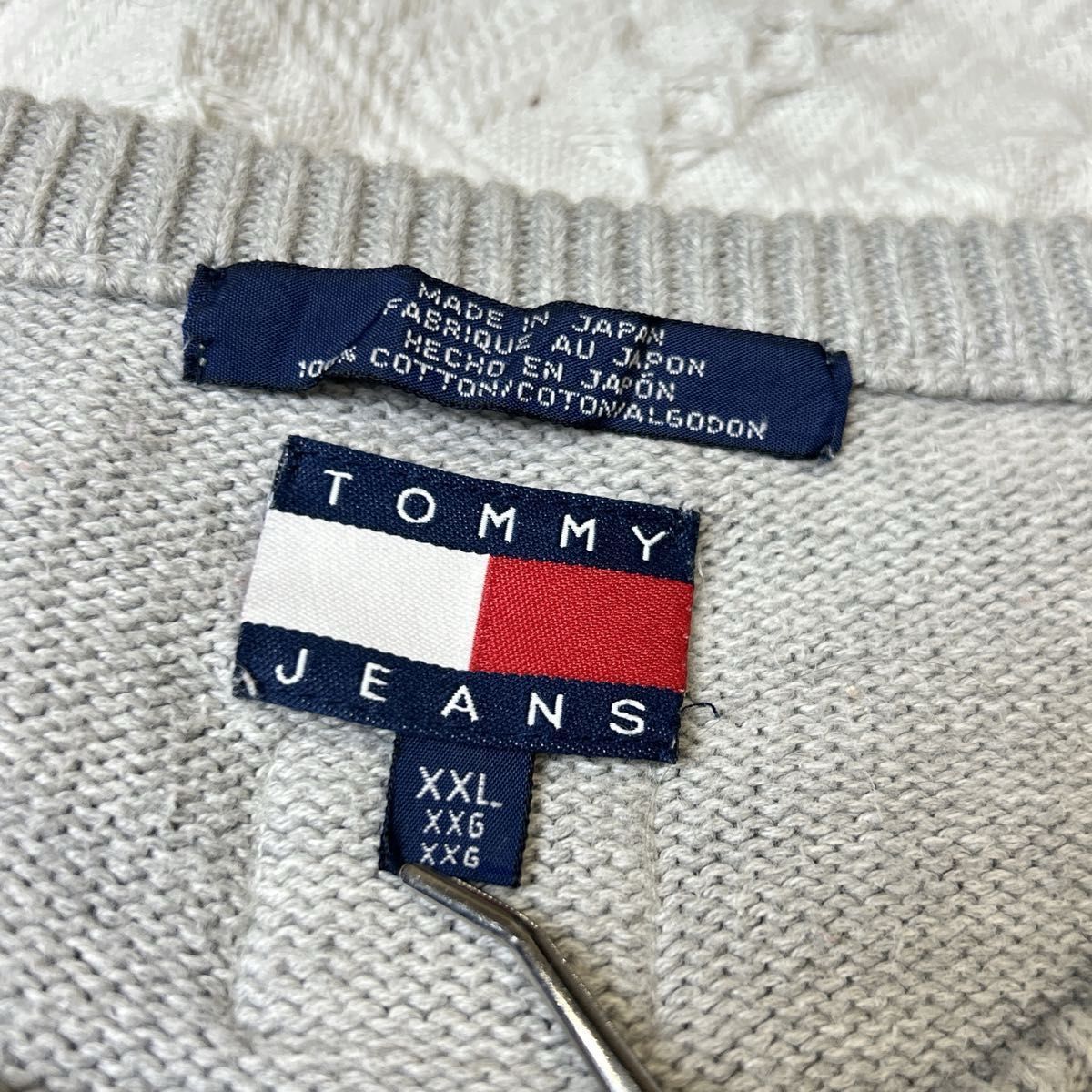 TOMMYJEANS トミージーンズ　メンズ　ニット　セーター　ビンテージ　ビッグロゴ　大きめサイズ　グレー　オーバーサイズ