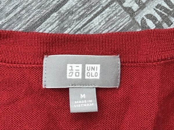 UNIQLO ユニクロ メンズ Vネック 薄手 ニットセーター M 赤_画像2