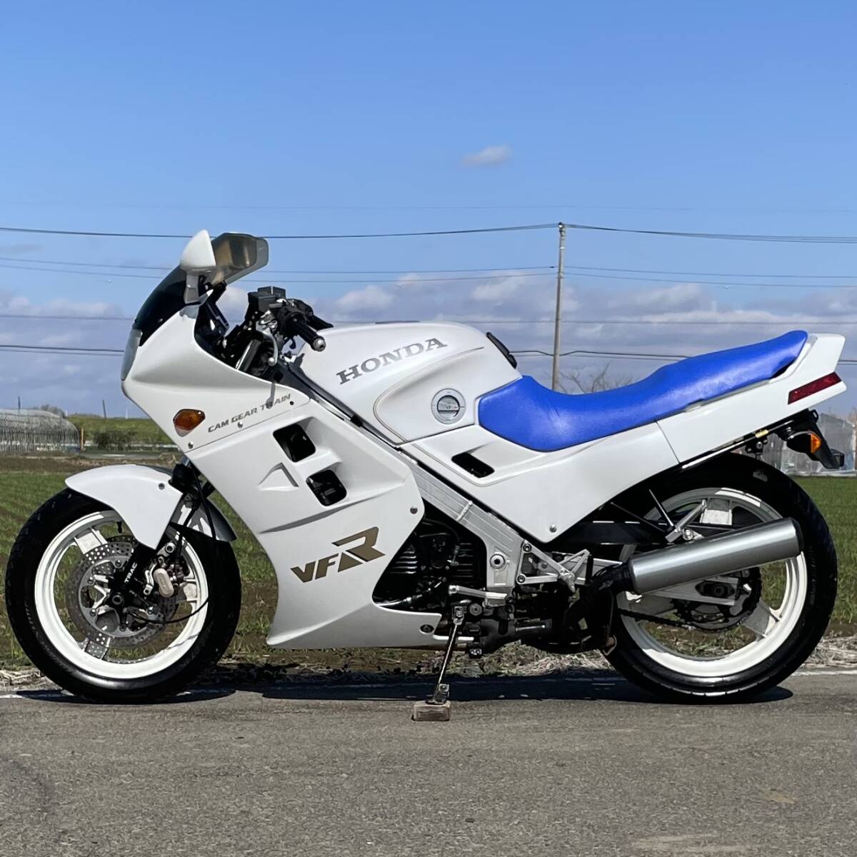 VFR750F 実動 書類付き RC24 車検付R7年6月迄 昭和61年 好調 ホンダ 検）VFR VF CB CBX GSX FX XJ GPZ GS ZRX ゼファー インターセプターの画像3