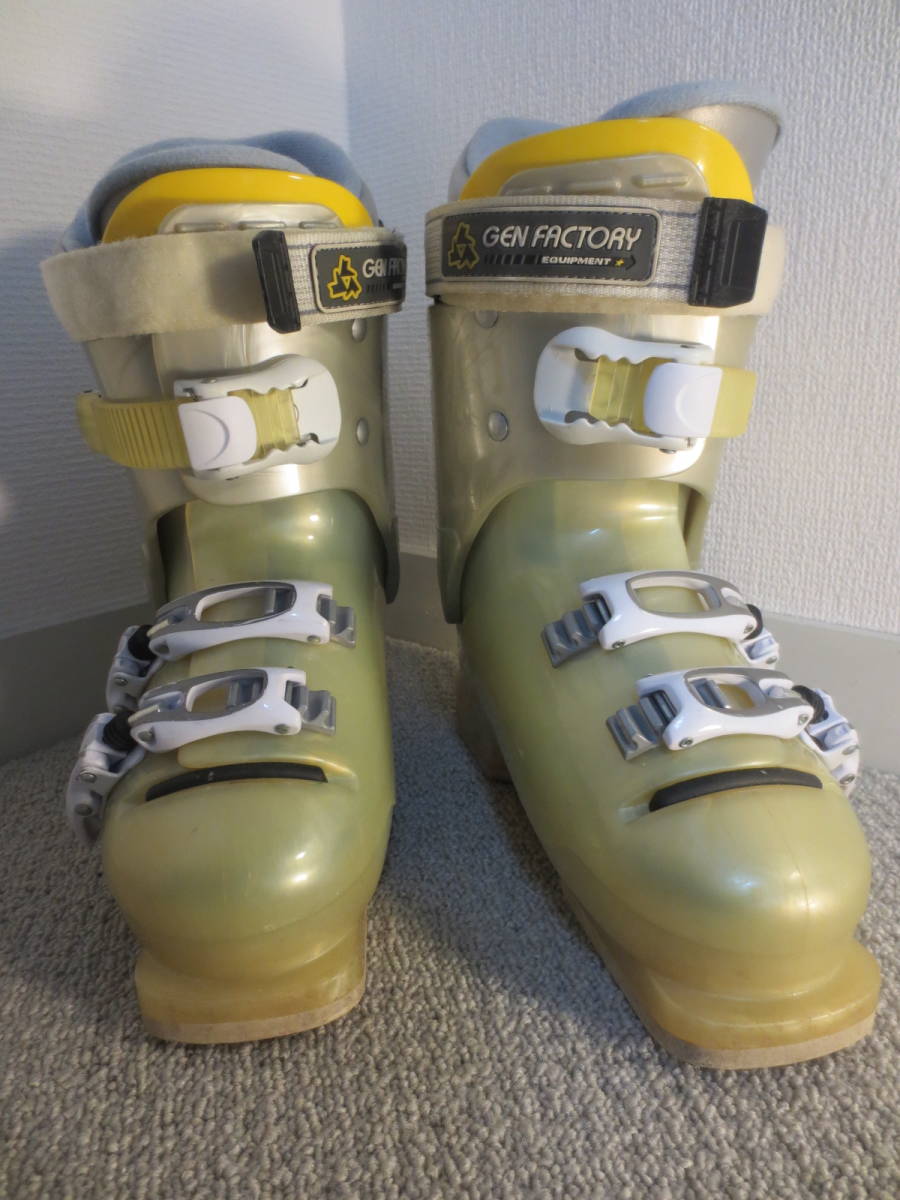 277 mm ski boots size