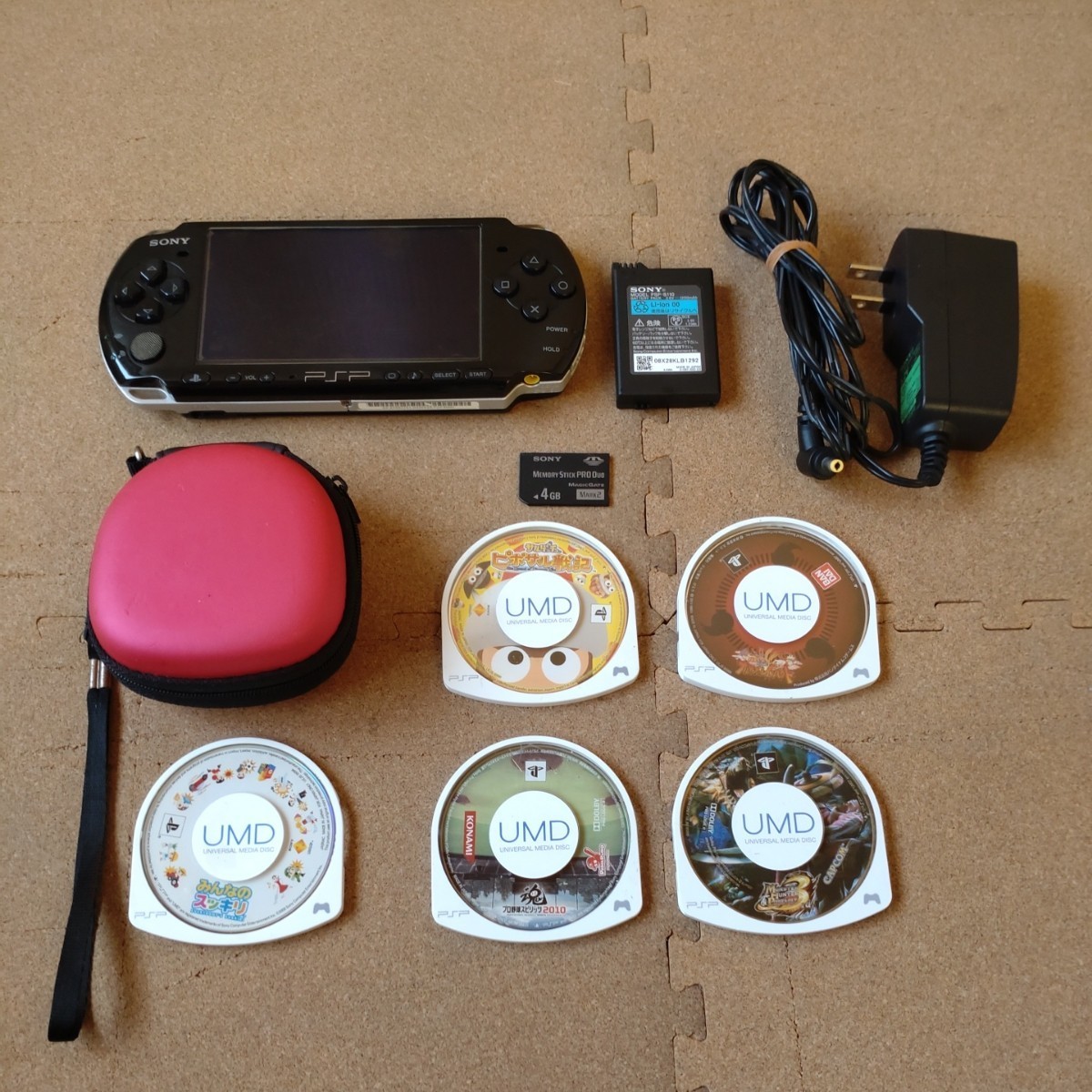 SONY PlayStation Portable　PSP-3000 UMD 動作確認/初期化済 PSP　みんなのスッキリ/ナルティメットインパクト/モンハン3rd/他_画像1