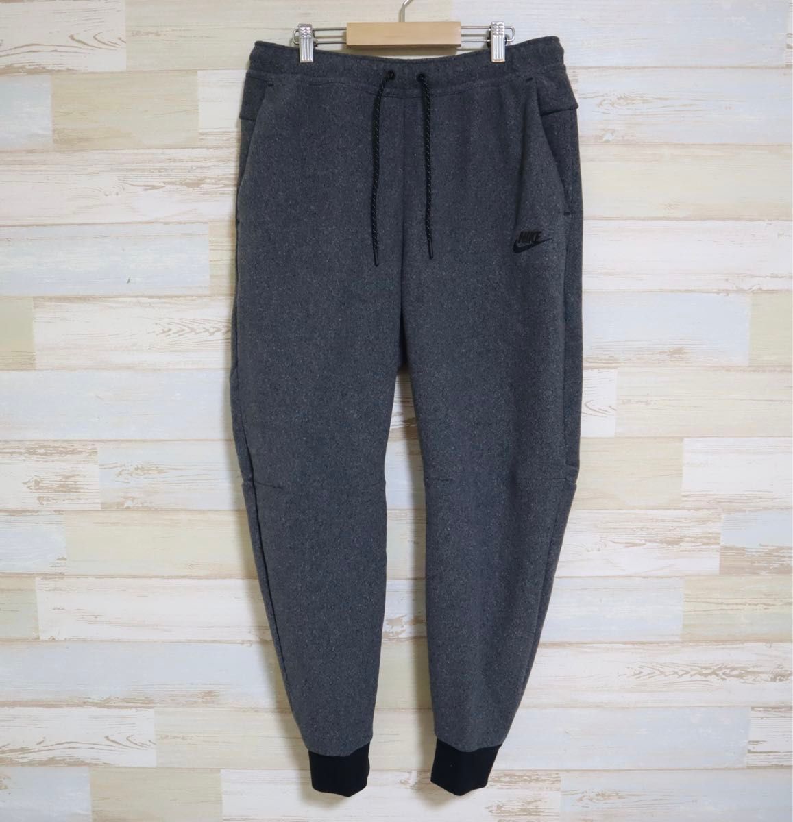 新品 定価16500円 Sサイズ ナイキ テック フリース Tech Fleece 新品 定価16500円 Sサイズ ナイキ テック フリース Tech Fleece