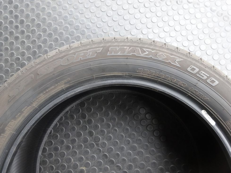 ダンロップ SP SPORT MAXX 050 235/55R20 102V 中古タイヤ 1本 2023年 日本製_画像3