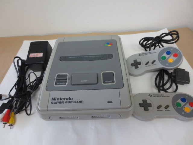 * Super Famicom body controller 2 piece,AC adaptor,AV cable,* have been cleaned, immediately use possible 