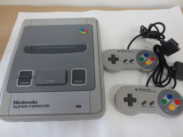 * Super Famicom body controller 2 piece,AC adaptor,AV cable,* have been cleaned, immediately use possible 