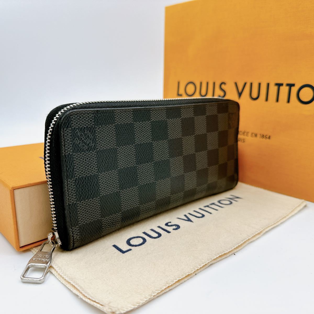 A2512【極美品】LOUIS VUITTON ルイヴィトン ダミエ グラフィット ジッピーヴェルティカル ラウンドファスナー 長財布 N63095/GI4178_画像1