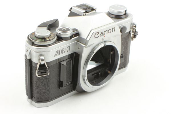 美品★Oレンズ★ Canon AE-1 Silver FD 50mm f/1.8 キャノン 一眼レフ カメラ 35ｍｍ フィルム 標準レンズセット SLR Camera_画像3