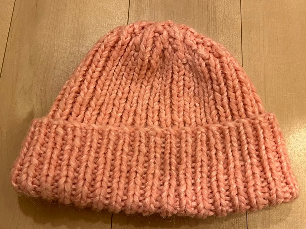 アルパカメリノウール100%厚手ニット帽  ビニー帽子　ピンク　 手編み男女兼用キャップ　カナダ製