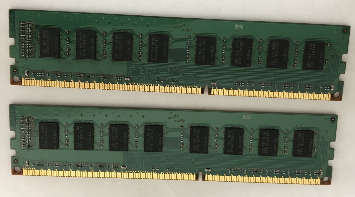 SAMSUNG 2rx8 PC3-10600U 4GB【2GB×2枚組=4GB】DDR3 デスクトップ用 メモリ DDR3-1333 2GB 2枚 4GB DDR3 DESKTOP RAM_画像2