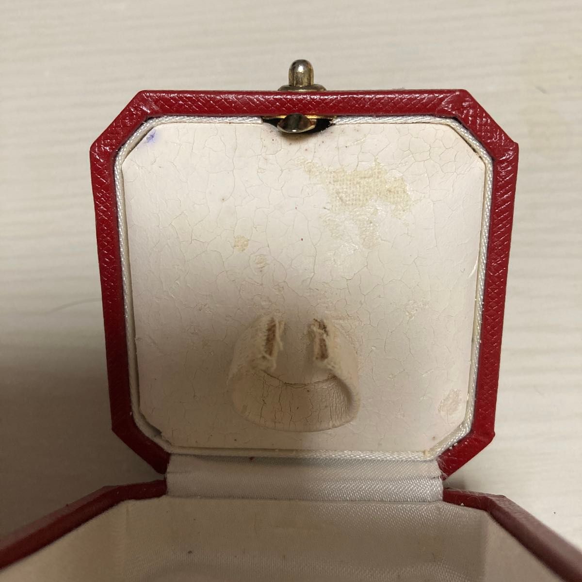 カルティエ Cartier トリニティリング 空箱のみ ジュエリー カルティエ Cartier トリニティリング 空箱のみ ジュエリー