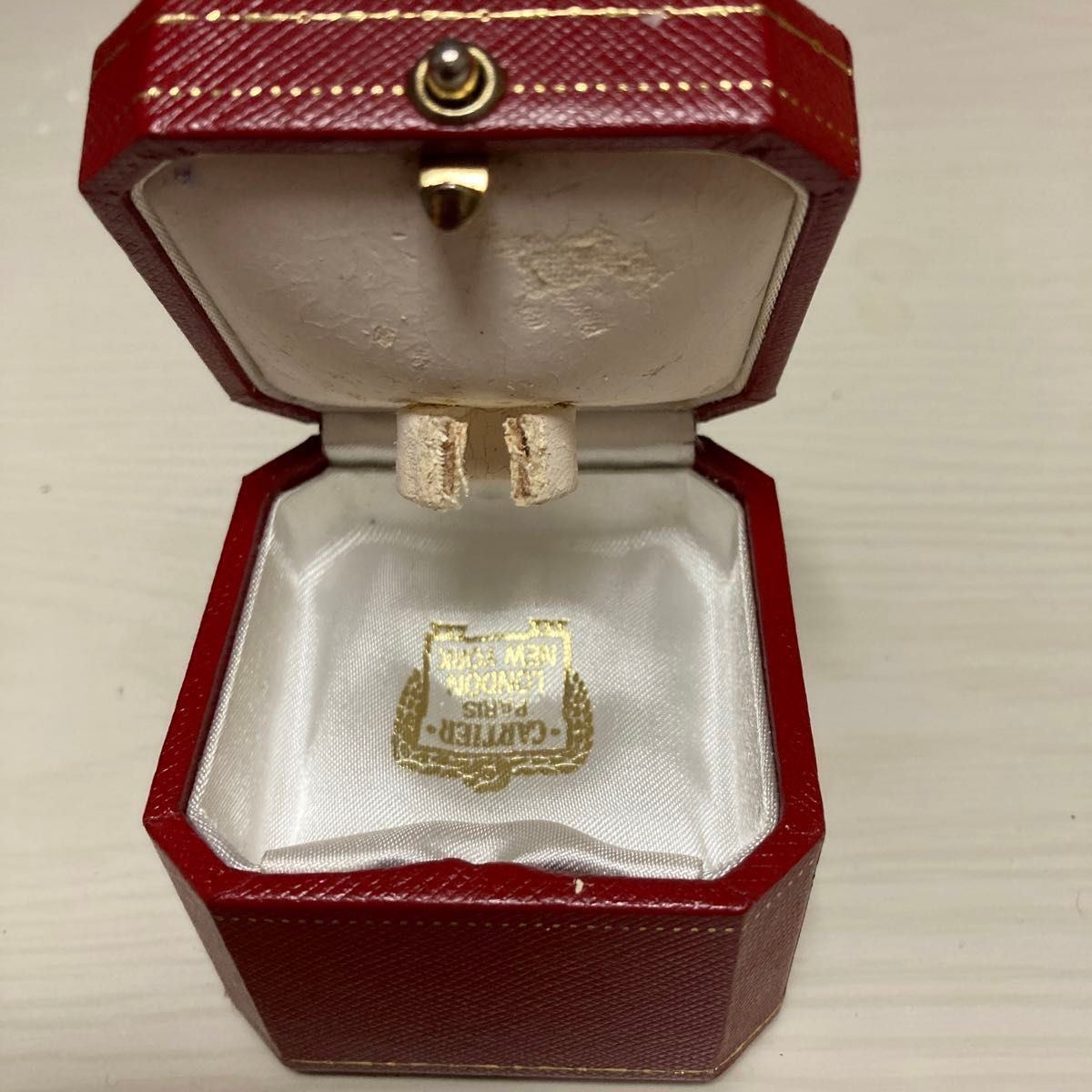 カルティエ Cartier トリニティリング 空箱のみ ジュエリー カルティエ Cartier トリニティリング 空箱のみ ジュエリー