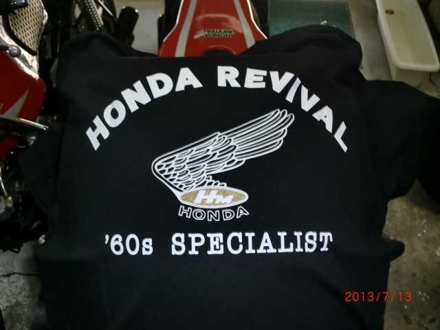 ホンダ　リバイバル　Tシャツ　黒色　M寸、L寸。HONDA　REVIVAL_スクリーンカバーにも。