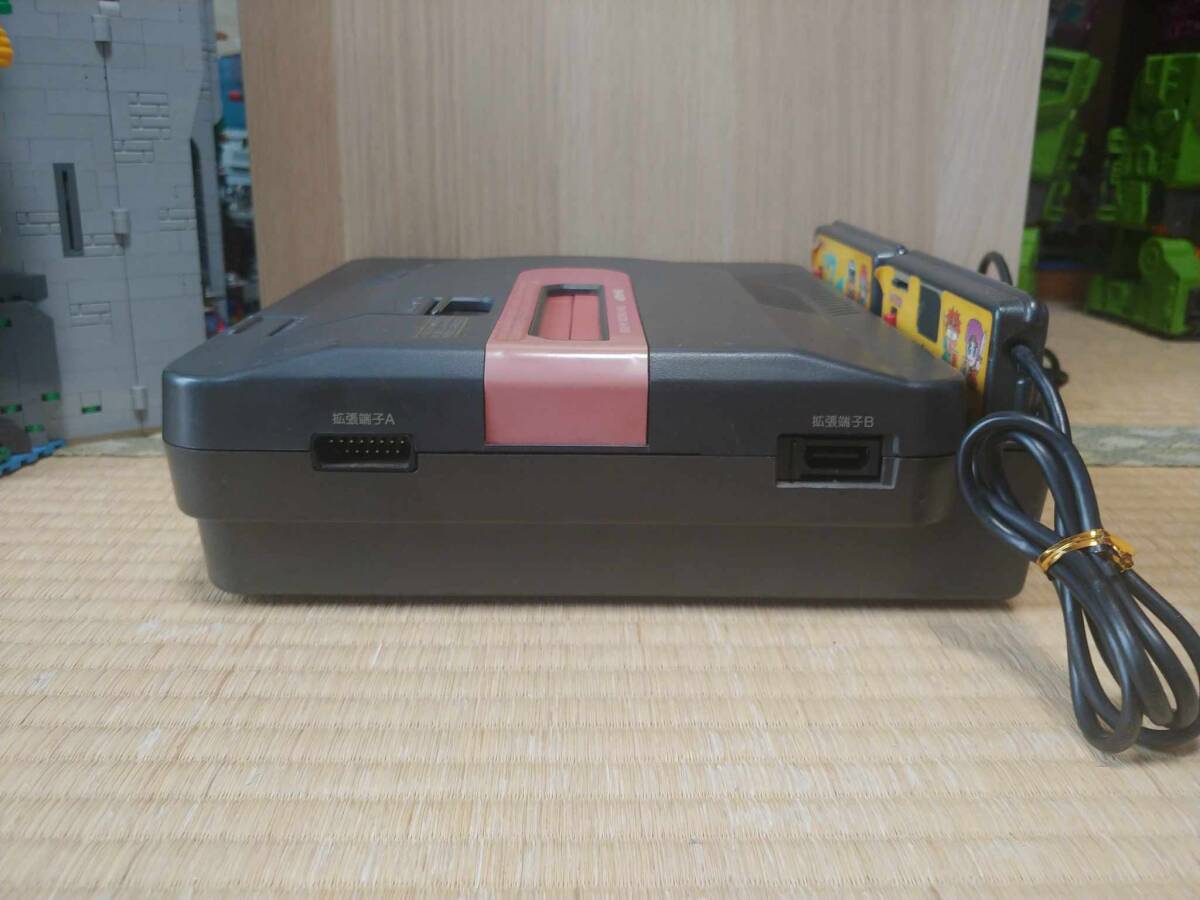 Nintendo Sharp Twin Famicom AN-500B & 筋肉マン / ツインビー / スーパーロードランナー/ 謎の壁 / 銀河伝説 / 水晶の龍/ とびだせ大作戦_画像6