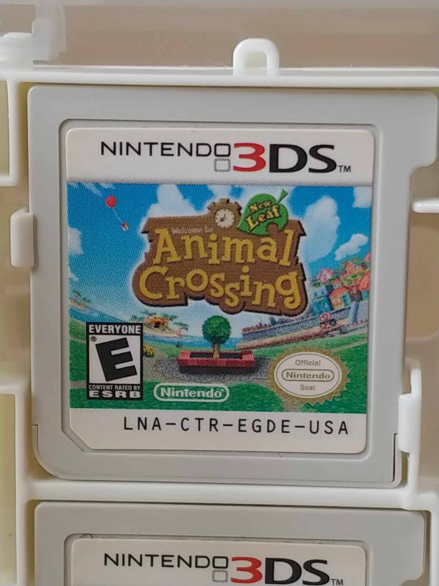 アメリカ版 Nintendo 3DS Games - Animal Crossing New Leaf / Spy Hunter / Nintendogs + Cats / Hori Game Case_画像2