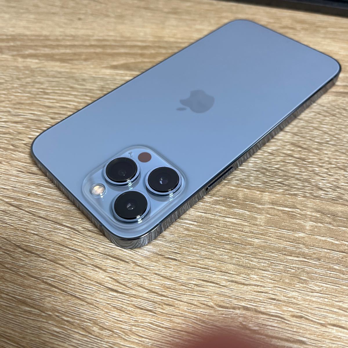 美品 Apple iPhone 13 Pro Max 128GB デモ機 SIMフリー シエラブルー 展示品 docomo 中古 本体 美品送料無料 白ロム_画像3