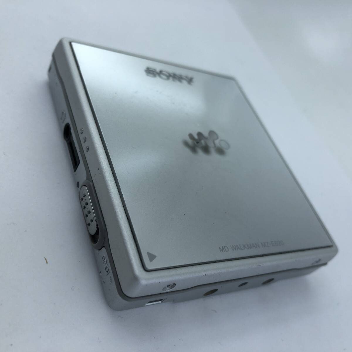 【動作未確認】SONY MZ-E620　WALKMAN ポータブルMDプレーヤー MDLP対応 リモコン・ソフトケース付属 動作未確認 現状品_画像4