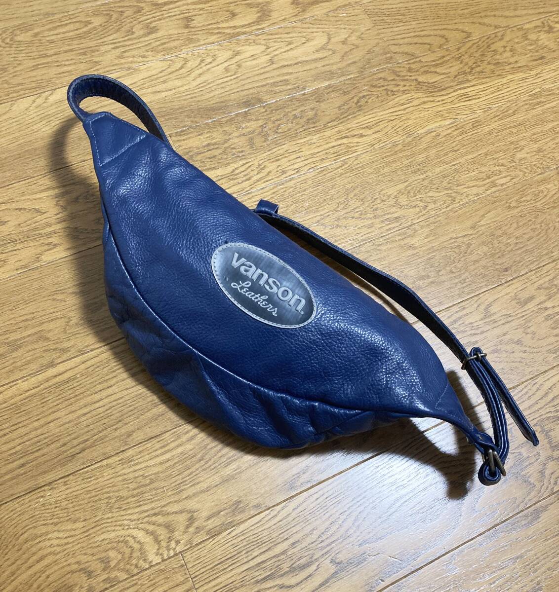 [VANSON×BACKDROP] 別注 9SBB NEW FANNY PACK ファニーパック レザーボディバッグ ウエストバッグ 牛革 ネイビー バックドロップ バンソン_画像2