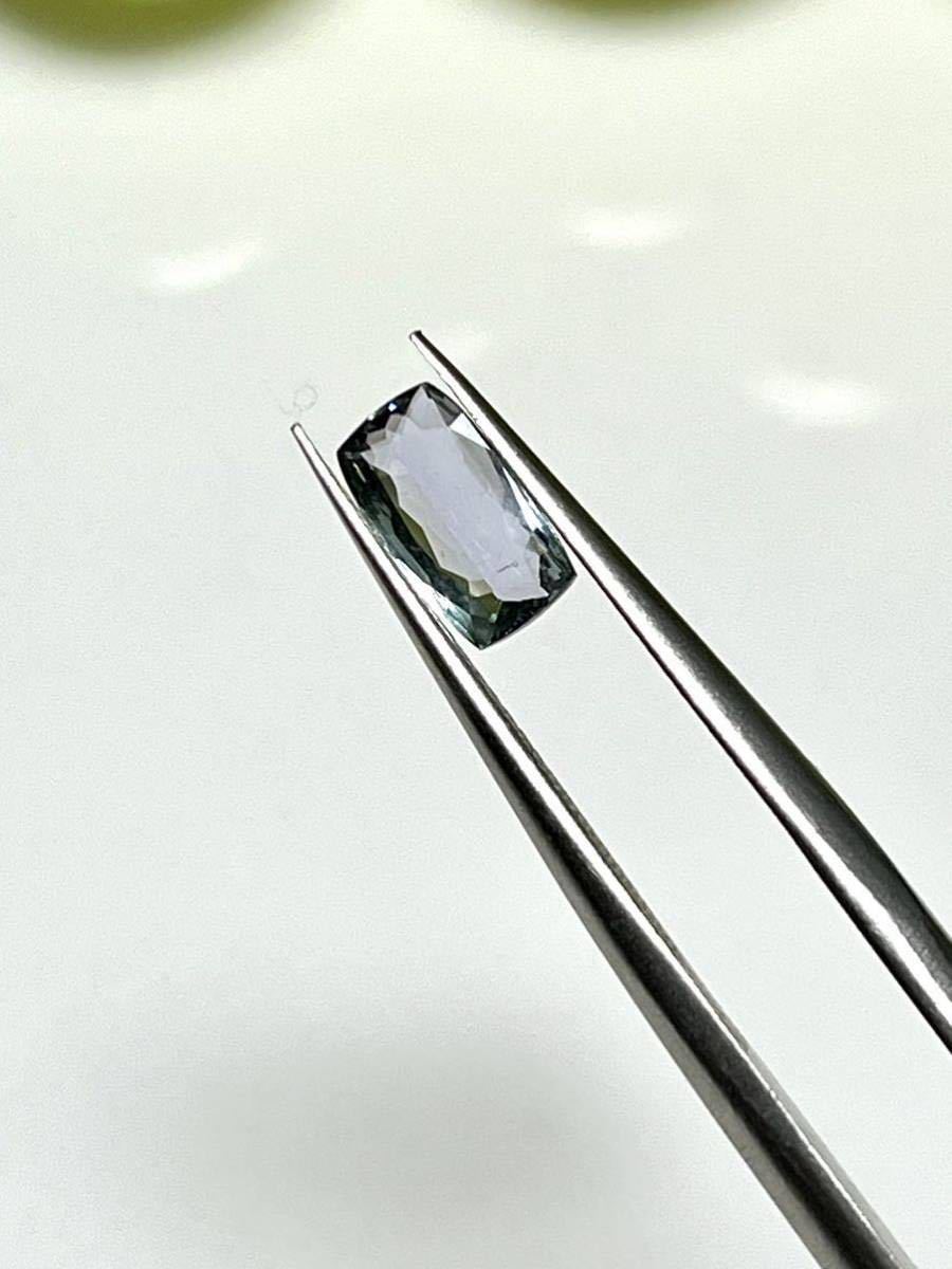 タンザナイト 清楚なニュアンスカラー 0.57ct 7.2x4mm VVS クッション ナチュラル バイオレット ブルー タンザニア★１円スタート★の画像7