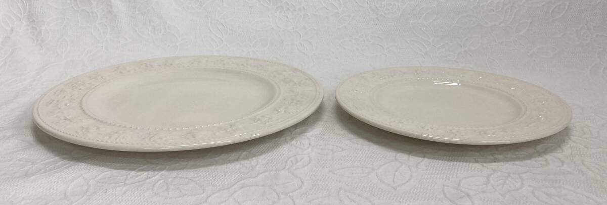 〇ウエッジウッド フェスティビティ アイボリー WEDGWOOD FESTIVITY IVORY クイーンズウェアコレクション プレート 21cm 27cm 2枚 皿_画像7