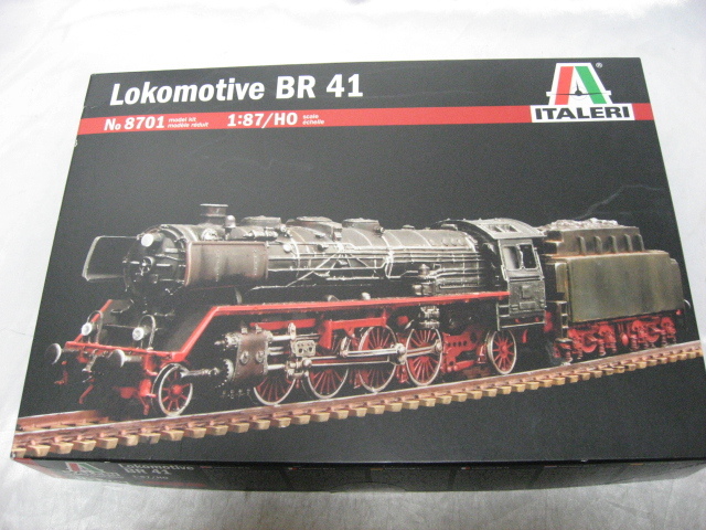 ITALERI イタレリ　Lokomotive BR41 蒸気機関車　1/87 HOサイズ　No.8701　プラモデル　未組立品_画像1