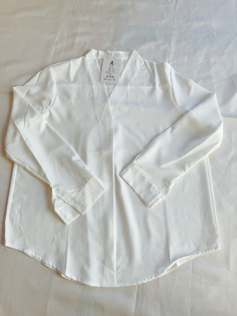 2XLサイズVネックブラウスフォーマル オフィスカジュアル 7分丈 ホワイト ブラウス 長袖 白 シャツ