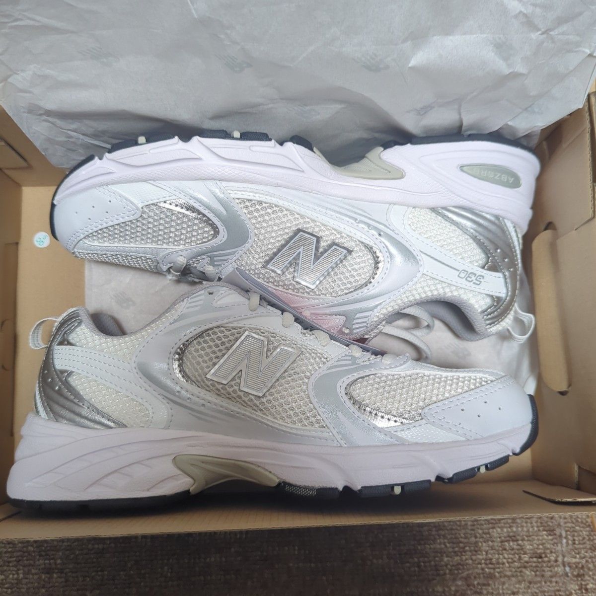 ニューバランスnew balance 530EMA 24cm