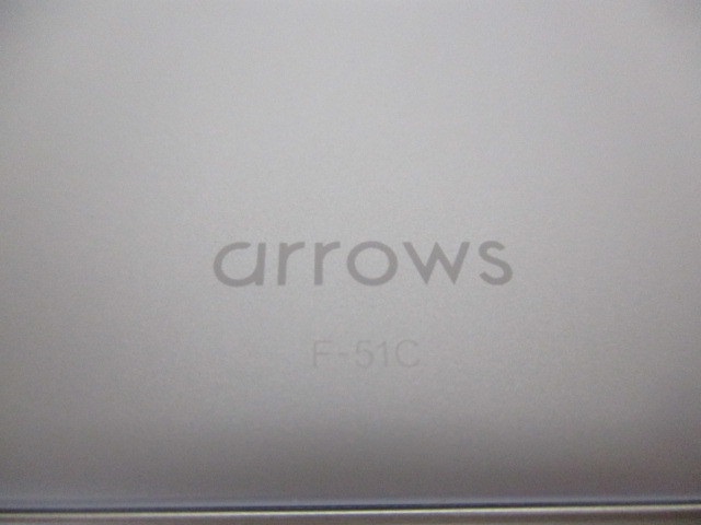 ∮ 176　モック NTT docomo arrows N F-51C ドコモ アローズ フォグホワイト 検：スマホ 携帯 サンプル オブジェ モック 模型_画像4