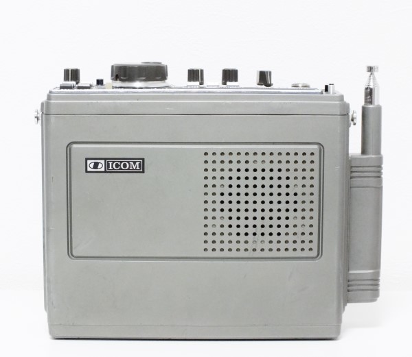 ICOM　IC-505　50MHz　SSB　CW　FMトランシーバー　本体部分のみ_画像3
