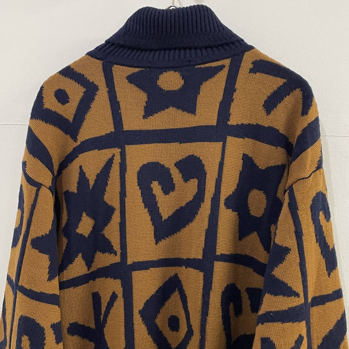 *YVES SAINT LAURENTivu* sun rolan VINTAGE total pattern geometrical pattern ta-toru neck knitted sweater tea × navy blue size L[ uniform carriage / including in a package possibility ]G