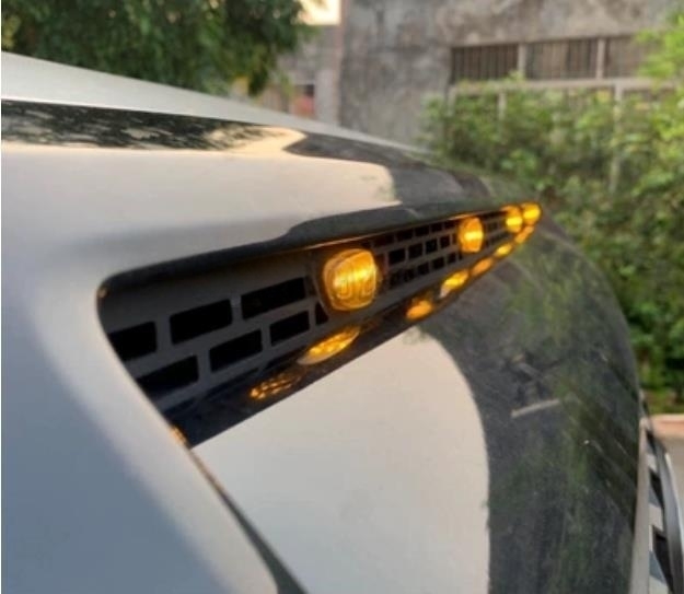 ♪新品♪　トヨタ タンドラ 　4色選択可能 ボンネット 5灯 LEDライト フロントグリルランプ　外装 2014-2020年_画像6