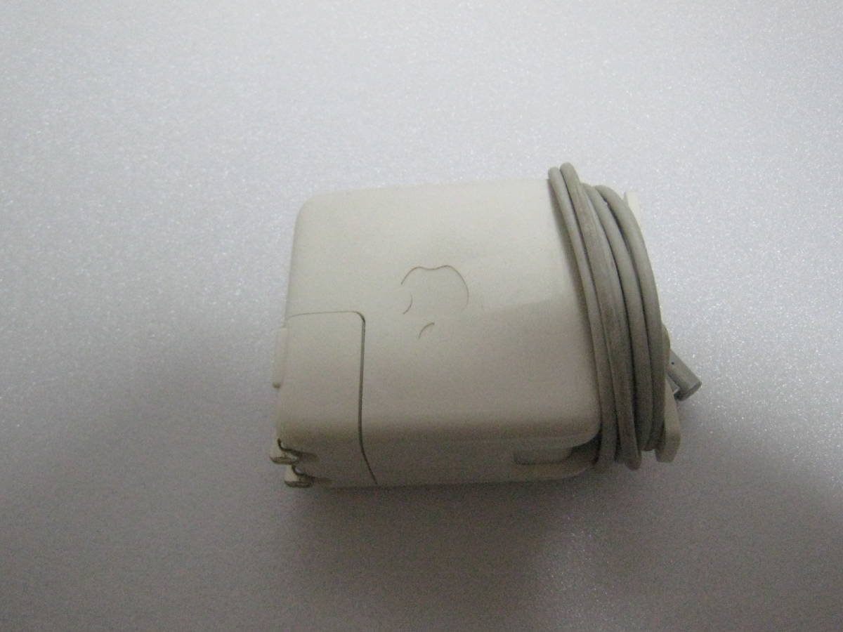 Apple純正 MacBook Air A1374 45W MagSafe AC電源アダプター　②_画像1