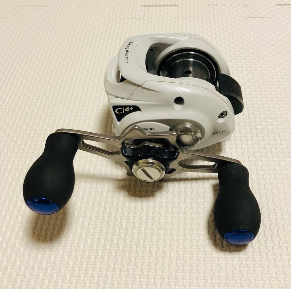 シマノ SHIMANO 12 ステファーノ CI4+ 201 ベイトリール 左 シマノ SHIMANO 12 ステファーノ CI4+ 201 ベイトリール 左