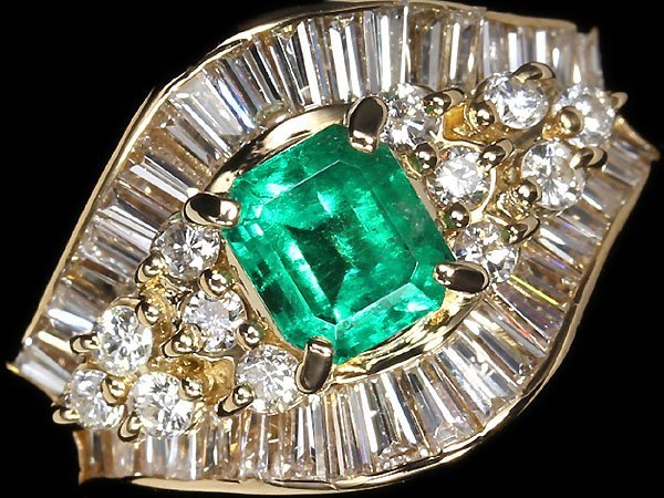 UI10668SS【1円～】新品【RK宝石】≪Emerald≫ 抜群のテリ艶!! 極上エメラルド 0.65ct 極上ダイヤモンド 総計1.00ct K18 高級リング ダイヤ_画像1