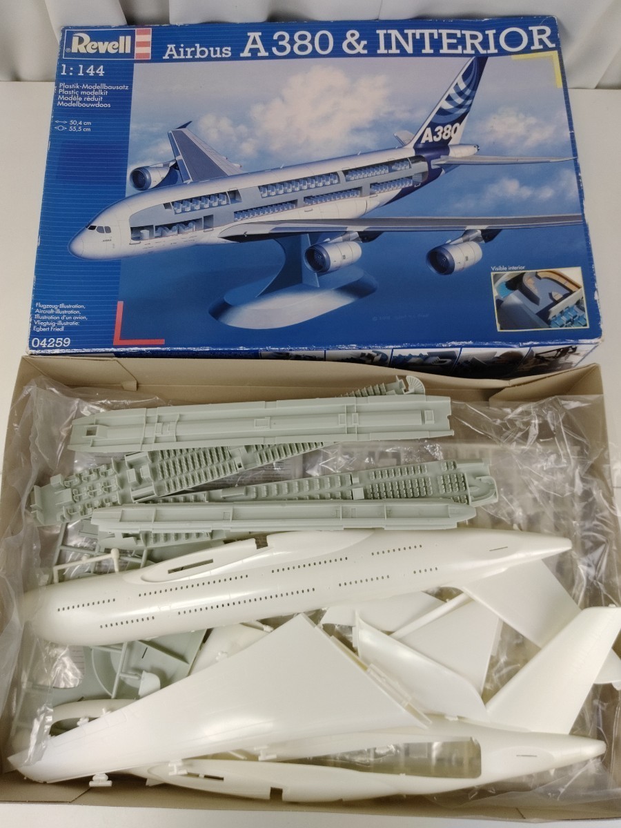 プラモデル レベル Revell 1/144 AIRBUS A380&INTERIOR 04259 エアバス 航空機_画像2