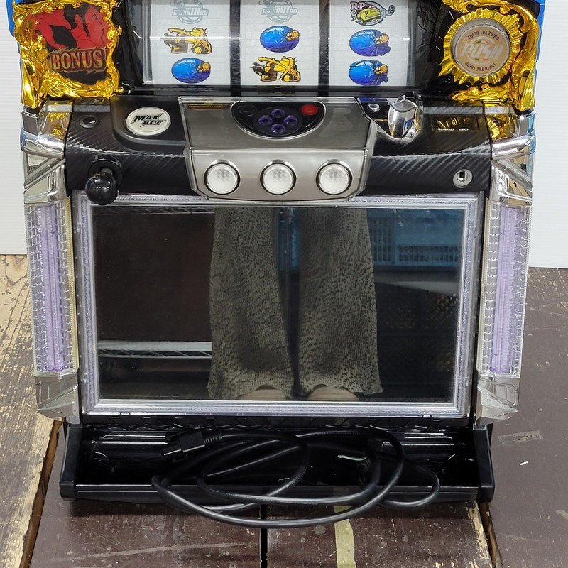 IZU[ present condition delivery goods ] Lupin III Italy. dream slot machine machine * approximately 44kg (096-240228-AS-06-IZU)