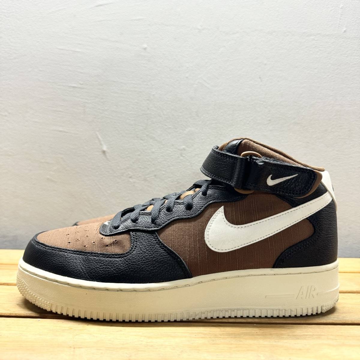 極美品 Nike Air Force 1 Mid '07 ナイキ エアフォース1 '07 ミッド ヴィンテージ スニーカー 27.5cm DQ8766-001_画像5