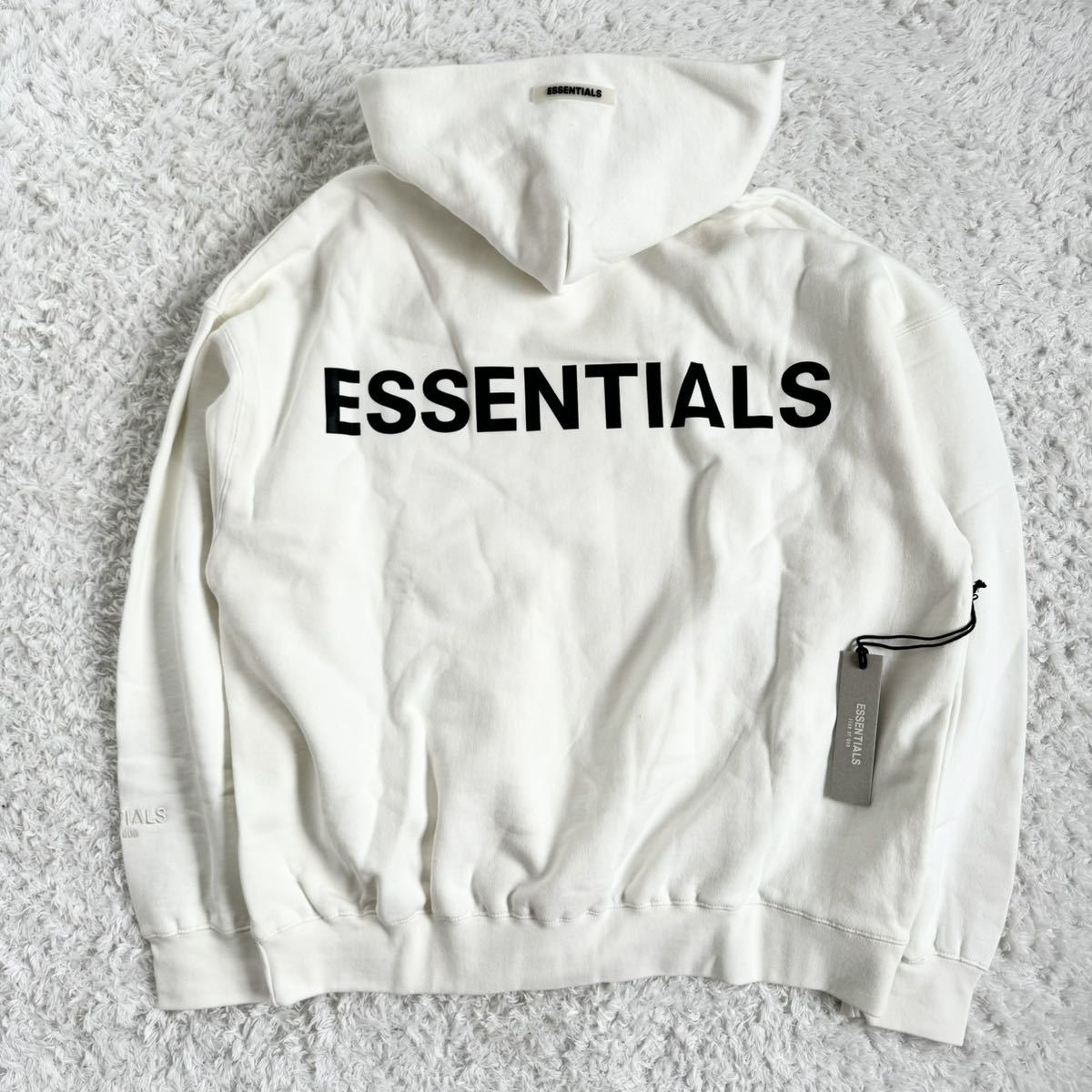 極美品 未使用タグ付 FOG ESSENTIALS エッセンシャルズ ロゴ バックプリント パーカー フーディー ホワイト 白 XL