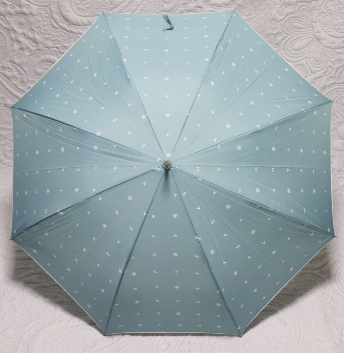 新品タグ付き【CLATHAS クレイサス】長傘 カメリア ロゴ柄 ジャンプ式 雨傘 v4545_画像3