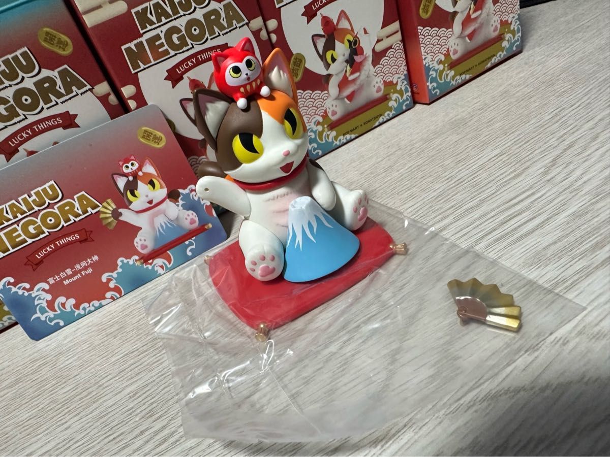 POPMART ポップマート 化猫怪獣ネゴラ 縁起物 フィギュア