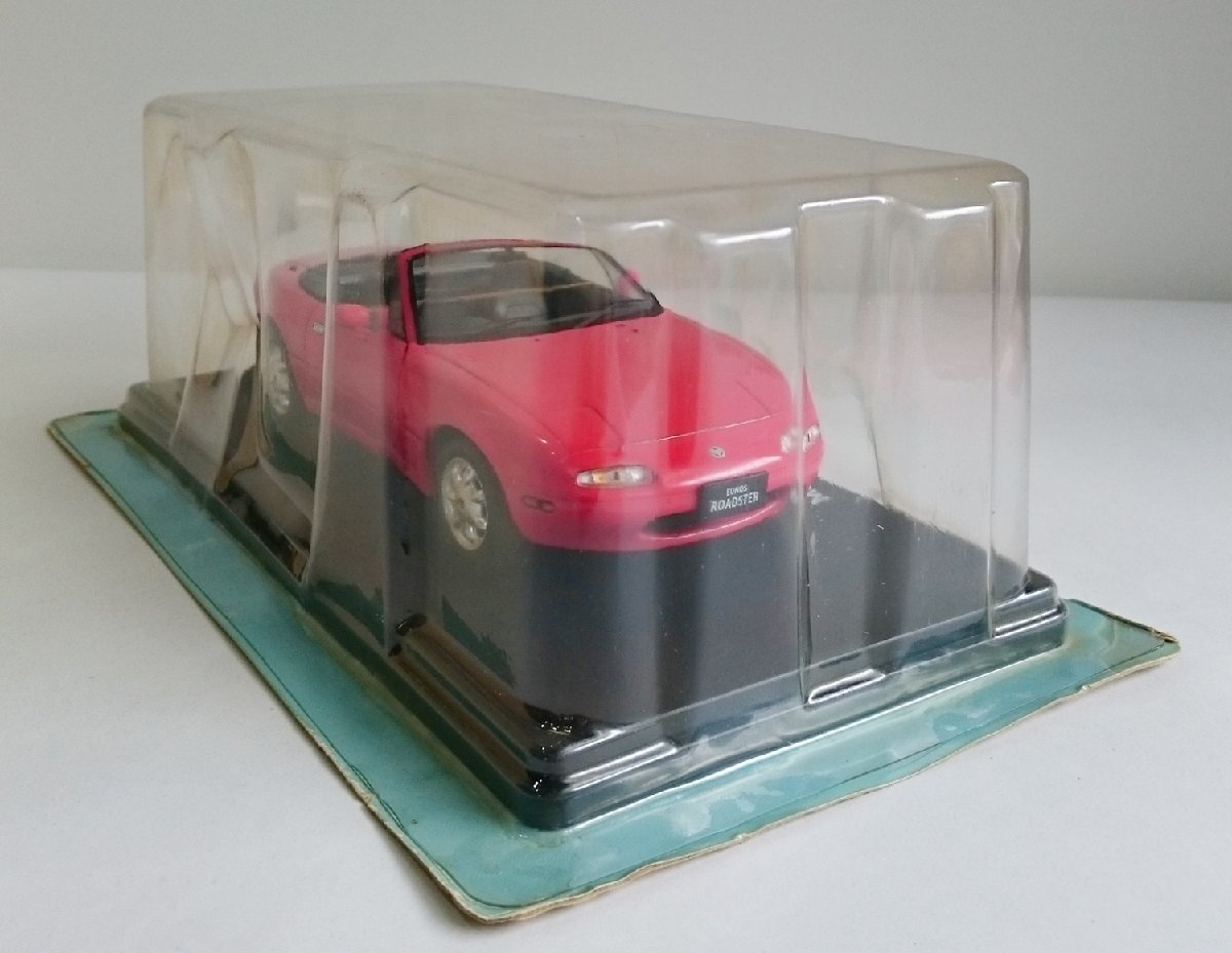 [W3779] 国産名車コレクション Mazda Eunos Rordstar [1989] / 未開封 ミニカーのみ アシェット マツダ ユーノス ロードスター 現状品_画像4