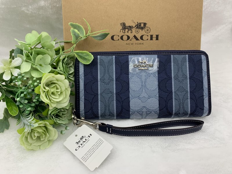 コーチ COACH 長財布 財布 誕生日 プレゼント 贈り物 ギフト シグネチャー ロング ジップ ブランド 新品 未使用 ファッション C8313 C105_画像1