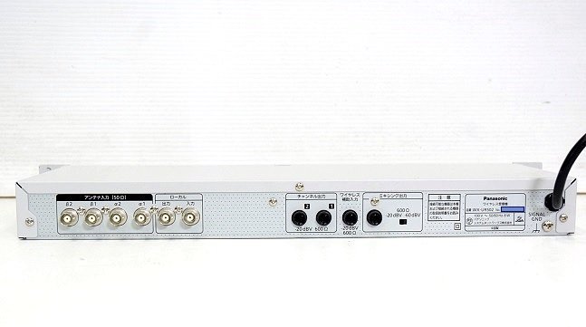 Panasonic/パナソニック 800MHz帯 1波 ワイヤレス受信機+ワイヤレスマイク□WX-UR502+WX-4100B 中古の画像2