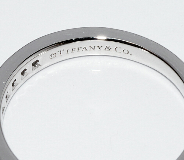 ティファニー 指輪 Pt950 ダイヤ15P(0.15ct) ハーフサークル チャネルセッティングバンドリング 幅2ミリ__画像4