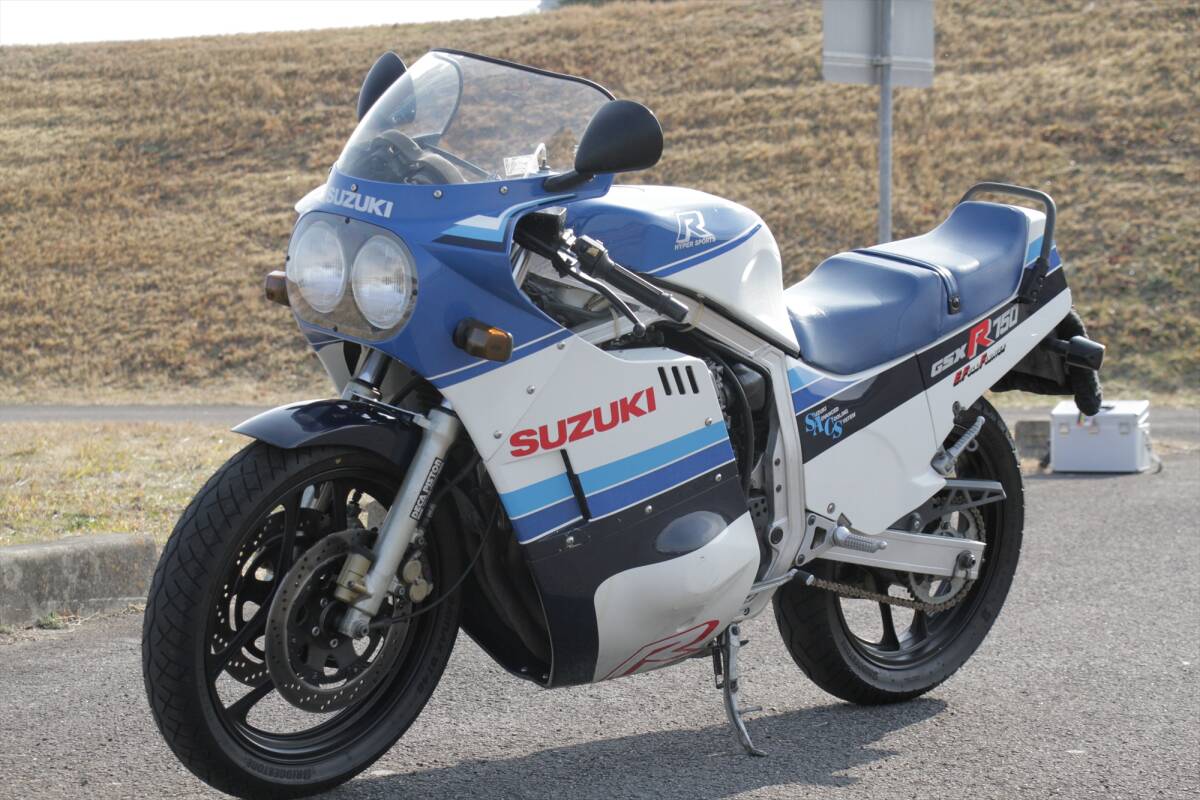 スズキ GSX-R750 GR71F　11,195㎞ ノーマル車両 S60年登録 エンジン実働 車検あり 徳島より 売り切り 旧車_画像4