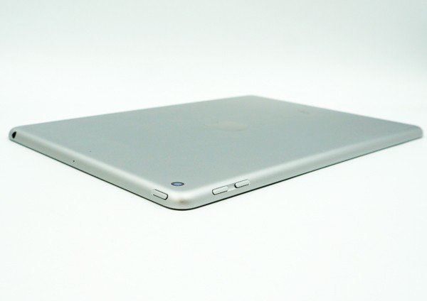 ◇【Apple アップル】iPad 第5世代 Wi-Fi 128GB MP2H2J/A タブレット スペースグレイ_画像5